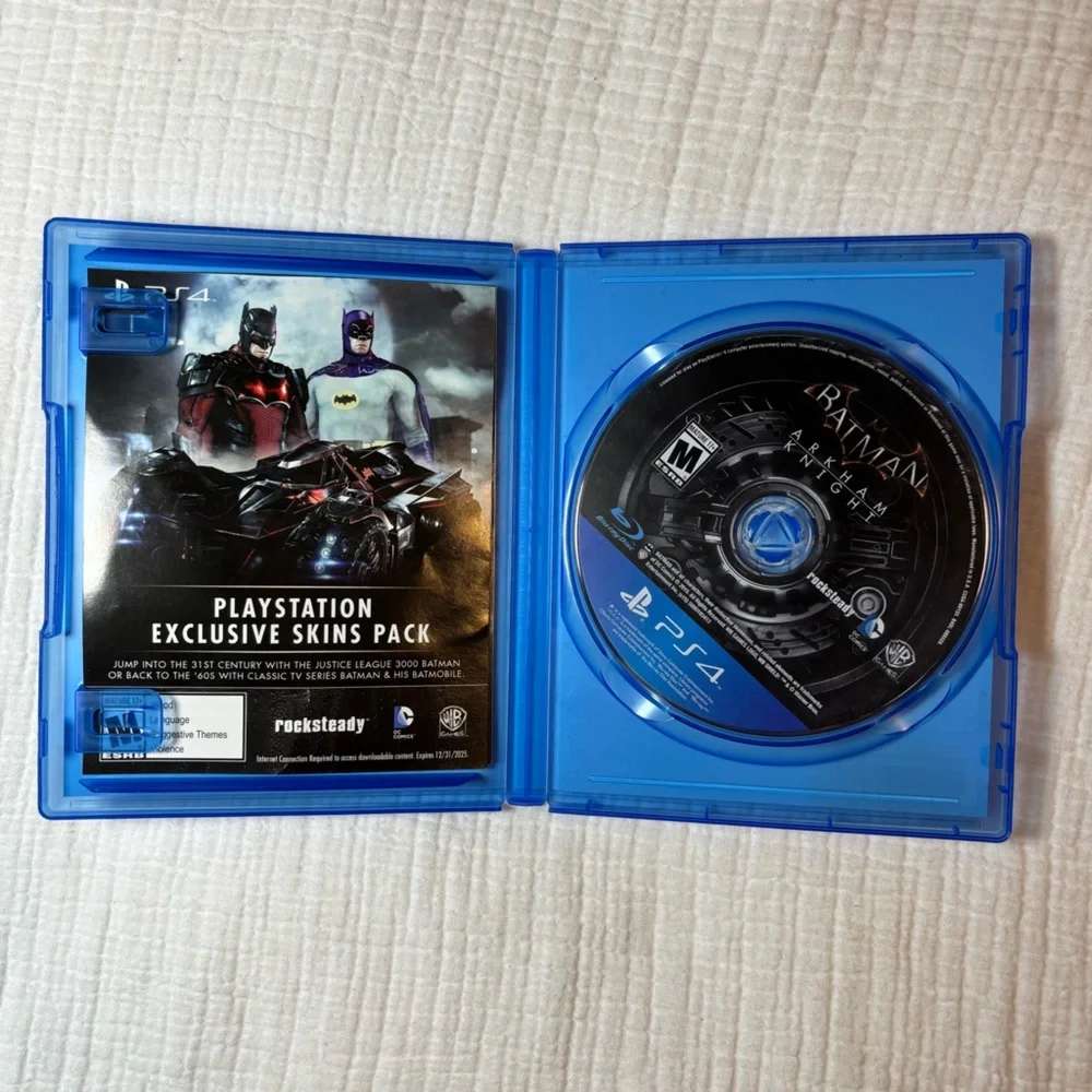 PS4 Batman: Arkham Knight Game - Blue Case